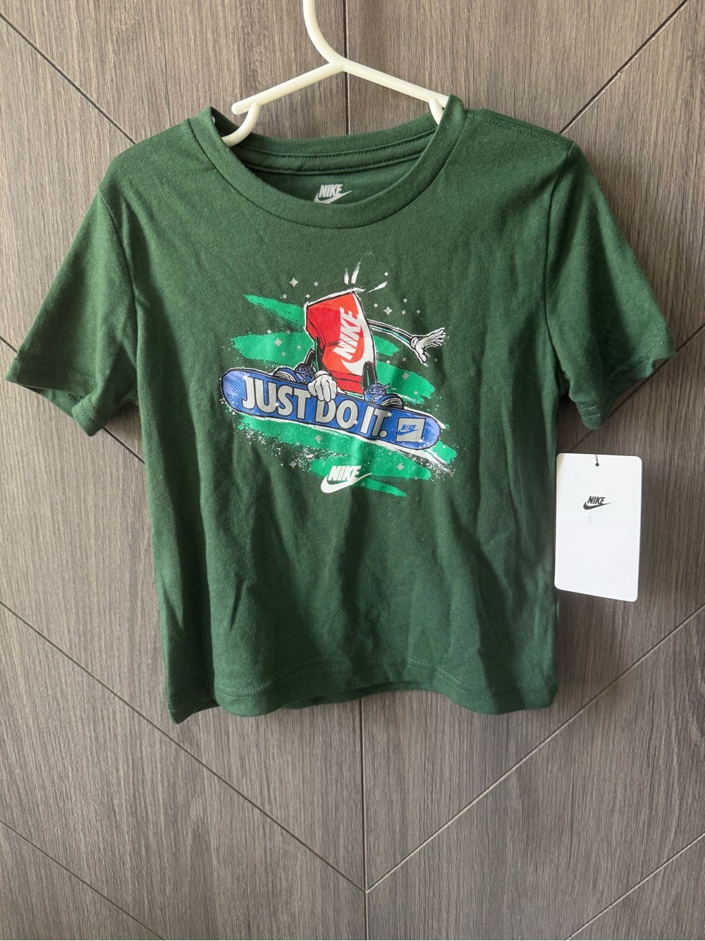 Nike Green 'Just Do It' Skate Graphic Tee
